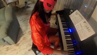 Adventures of MilfyCalla ep 96 First piano lessonToday I had my first piano day. I was already excited. #amateur, #curvy beautiful milf,...