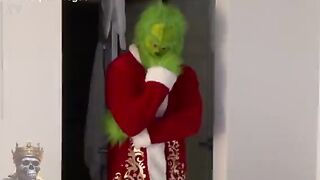 Grinch with Queen Rogue Teaser