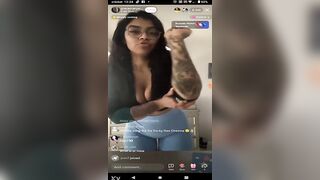 Sexy Latina girl going live