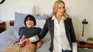 Making an Erotic Deal with My Friend's Erotic stepmom to Leave Her Stepson Alone