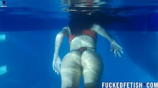 Helen Star underwater diving mask pool