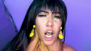 squirting mature milf gets all holes extreme stretched