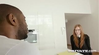 Linda Sweet Enjoys Double Anal in Sexy interracial Gangbang