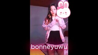 Bonneyuwu - 10:05 argentinian slut masturbates