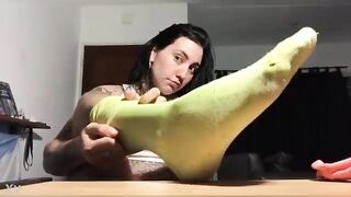 My Stinky Green Sock For You To Sniff - TheFootWorld