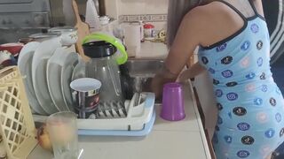 La mano de mi cuñada quedó atrapada y la cogió como mi hermano no la coge como ella grita