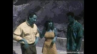 Outdoor Double Penetration Swinger Pretty wife