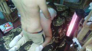 Con mi esposa teniendo sexo de perrito