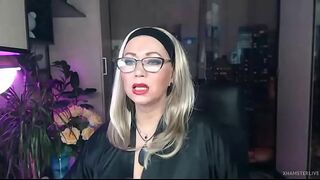 Just pretty mature woman ))