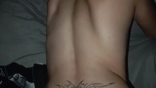 HERMANASTRO ME RECIBE CON SU RICA POLLA GRANDE Y ME LLENA DE LECHE????