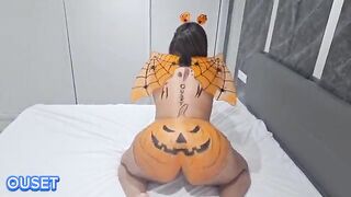 My stepsister's big ass kept me awake (HALLOWEEN SPECIAL)