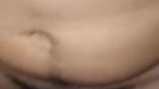 Salgo con mi yerno a hacer compras y nos desvianos un rato al hotel ...miren como me deja las nalgas