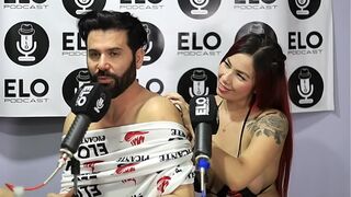 Anahi Loves gives me massages in the spicy room