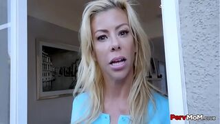 Hardcore cougar naughty stepmom Sucking Her StepSons Hardcock