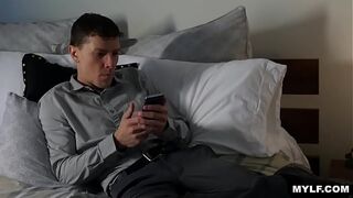 Wild cougar fucks college cock- Honey Blossom