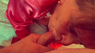 Cock sucking hot GILF 04042021-M