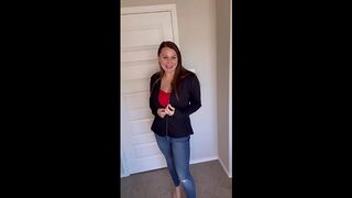 Hot curvy beautiful milf with big tits roleplay