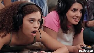 Co-op Mode Fuck for Gamer Girls / Reality Kings