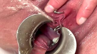 Strong Stream PEE from my spread out Pussy by Speculum