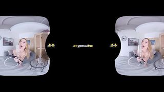 VR Pissing - Immerse Yourself